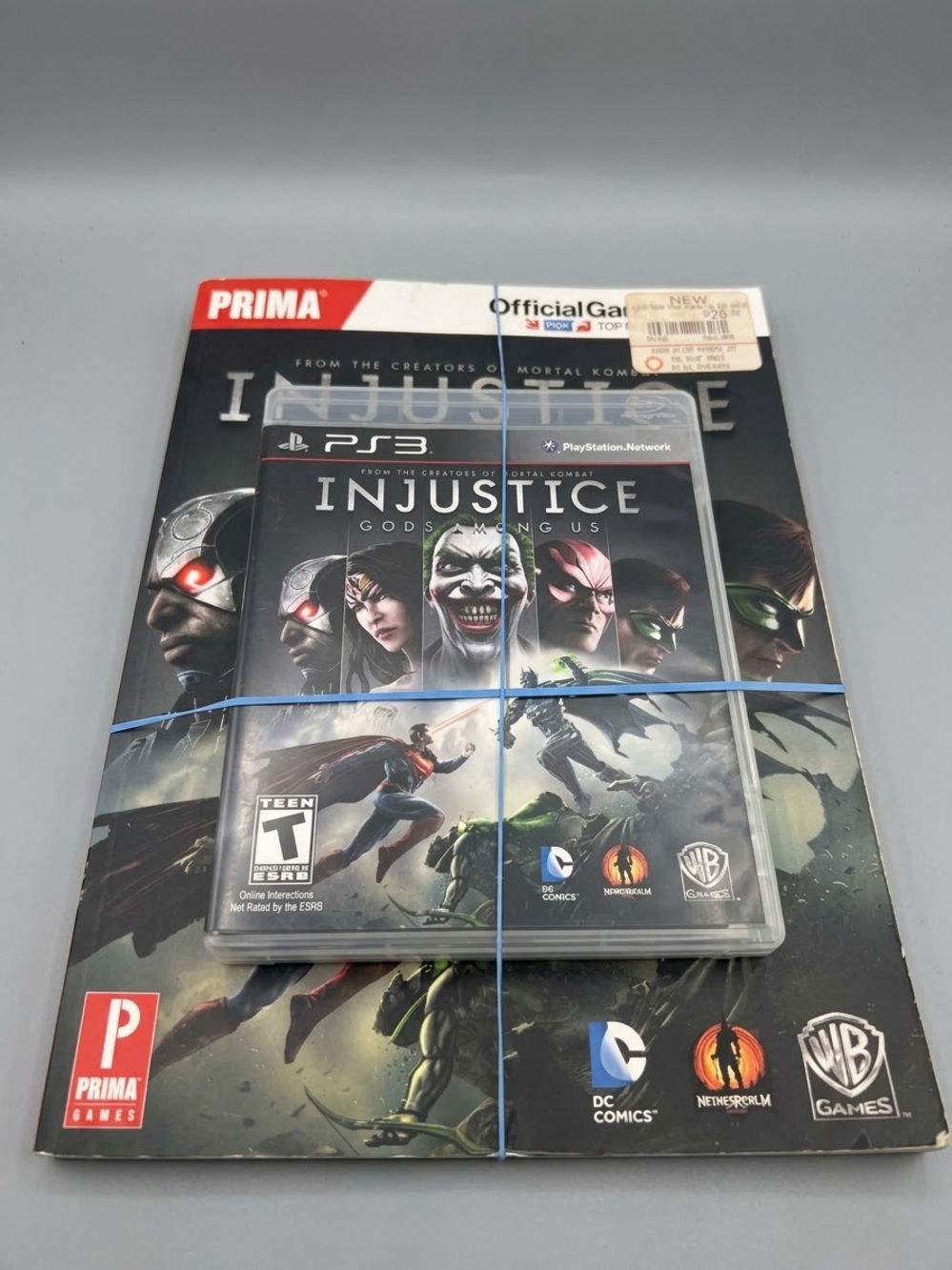 Warner Bros. Injustice: Gods Among Us (PS3) - with strategy guide